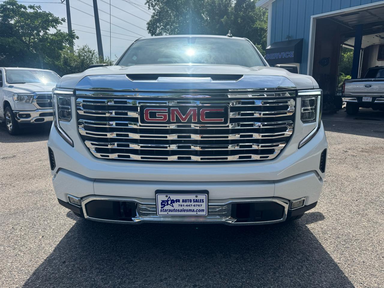 GMC Sierra 1500 Limited Elevation Double Cab 4WD 2022