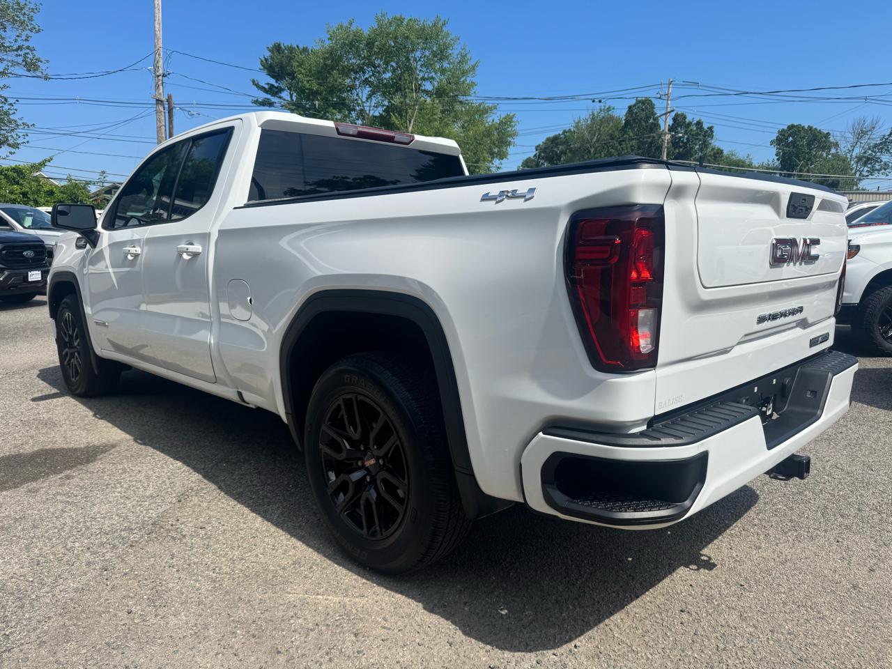 GMC Sierra 1500 Limited Elevation Double Cab 4WD 2022