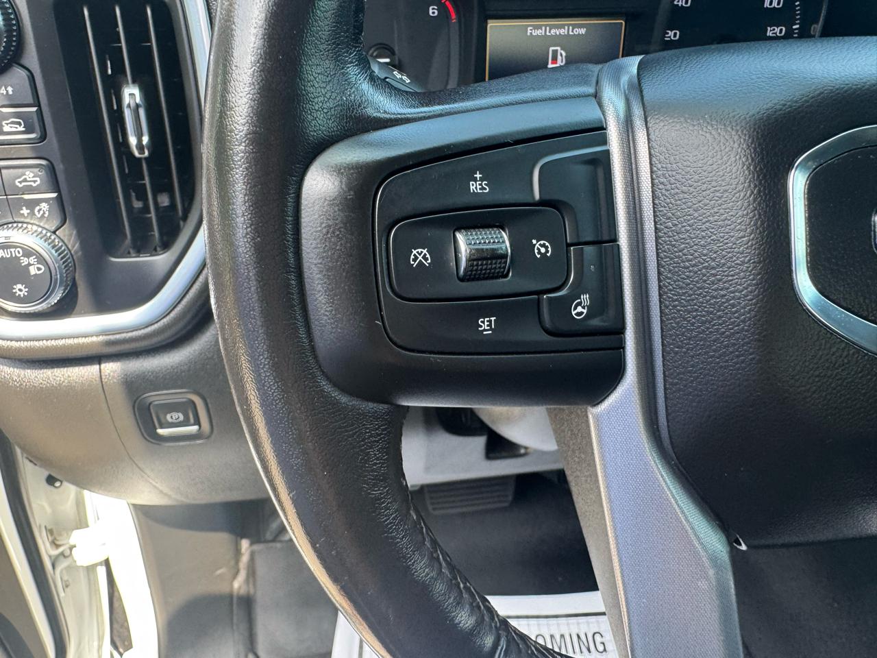 GMC Sierra 1500 Limited Elevation Double Cab 4WD 2022