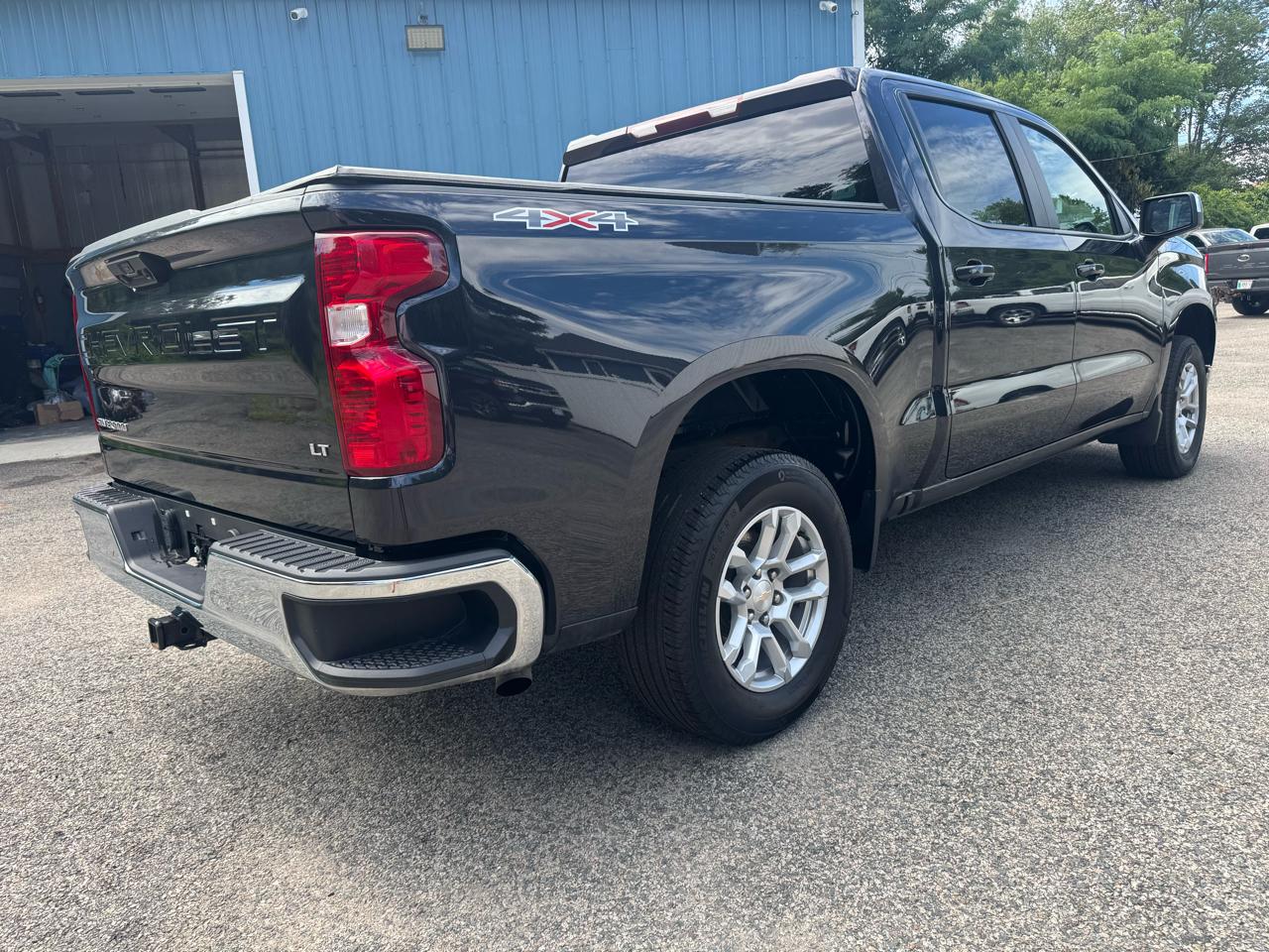 Chevrolet Silverado 1500 4WD Crew Cab 147" LT 2024