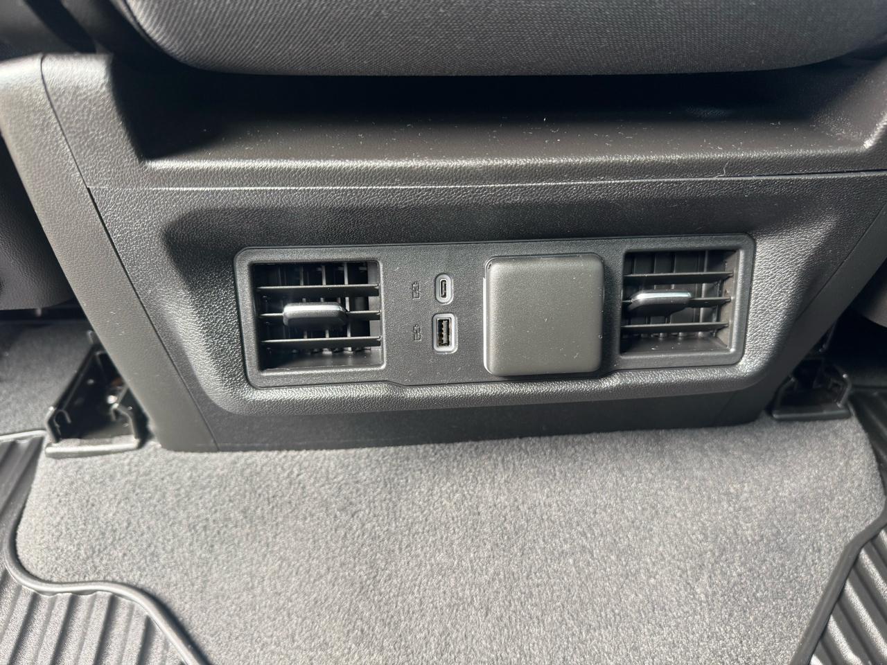 Chevrolet Silverado 1500 4WD Crew Cab 147" LT 2024