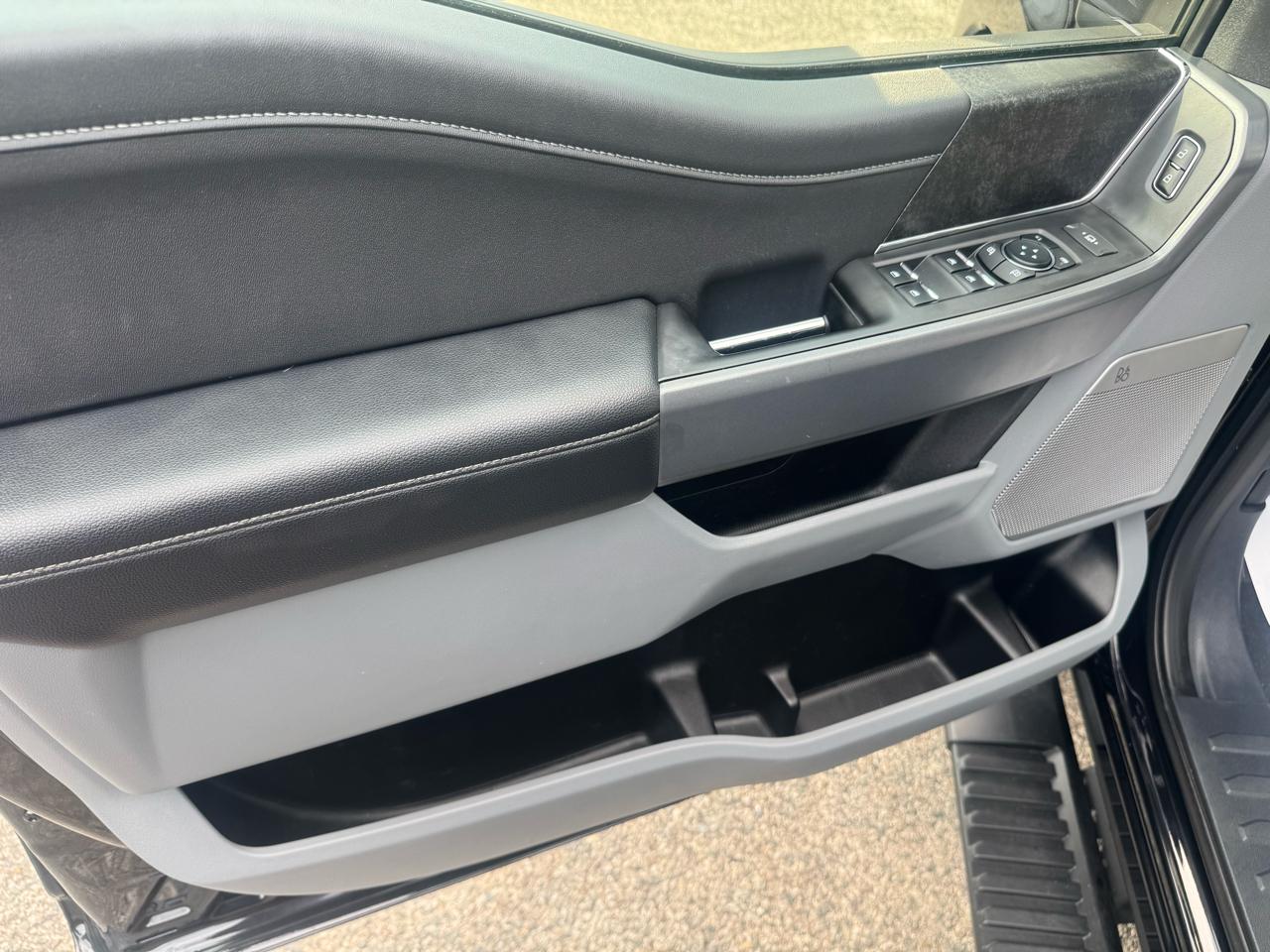 Ford F-250 SD XLT Crew Cab 4WD 2023