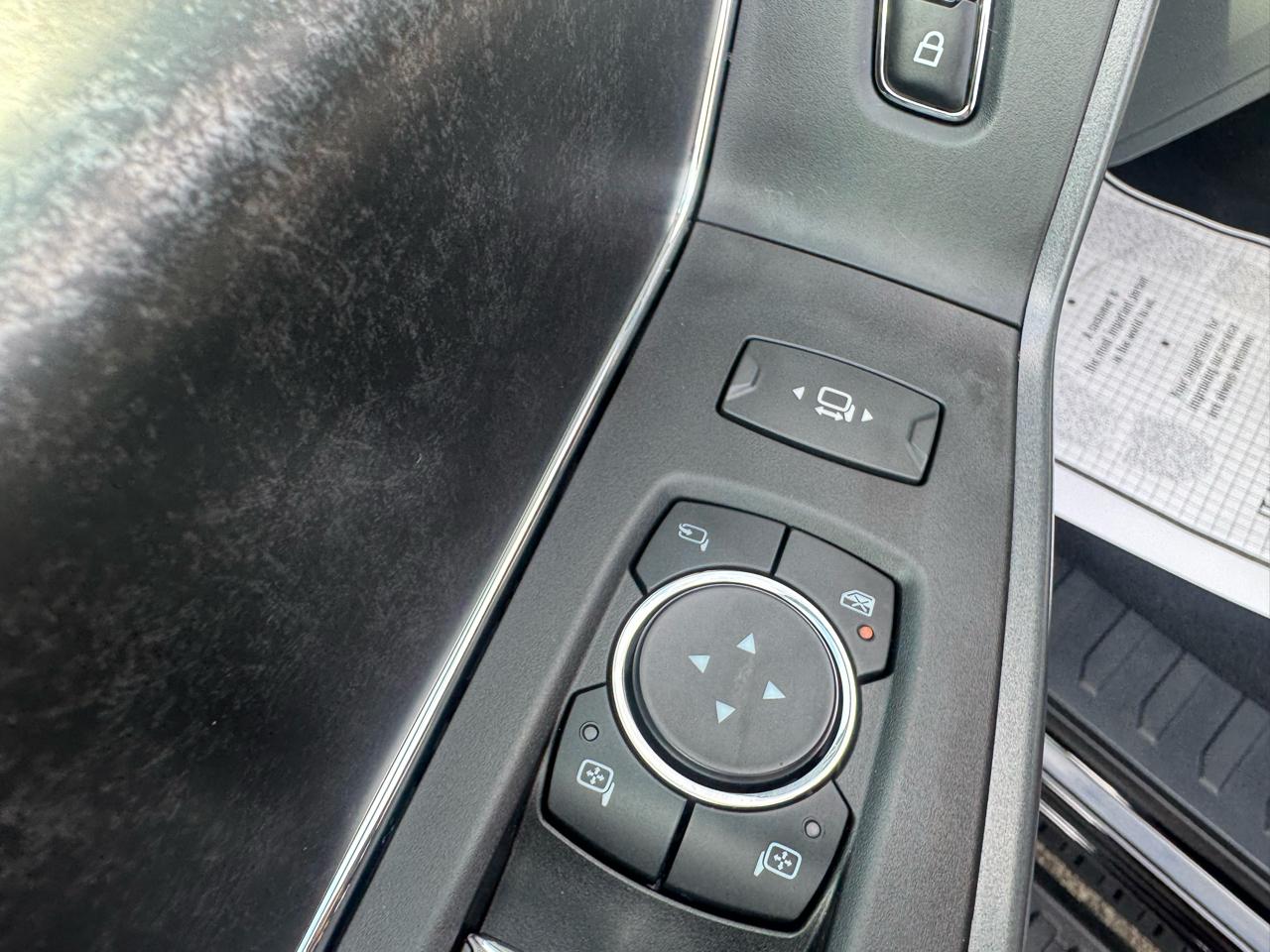 Ford F-250 SD XLT Crew Cab 4WD 2023