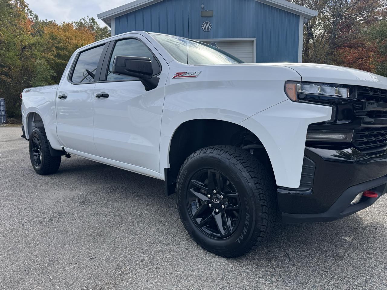 Chevrolet Silverado 1500 4WD Crew Cab 147" Custom Trail Boss 2020