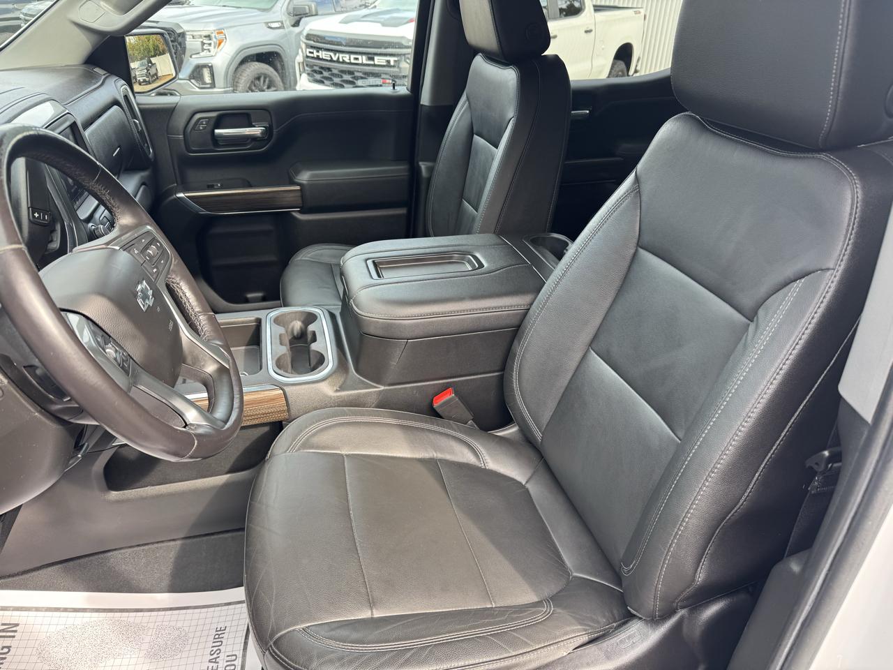 Chevrolet Silverado 1500 4WD Crew Cab 147" Custom Trail Boss 2020
