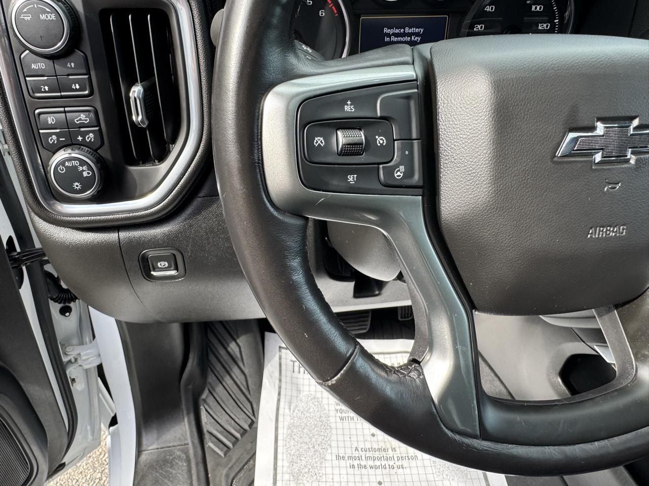 Chevrolet Silverado 1500 4WD Crew Cab 147" Custom Trail Boss 2020