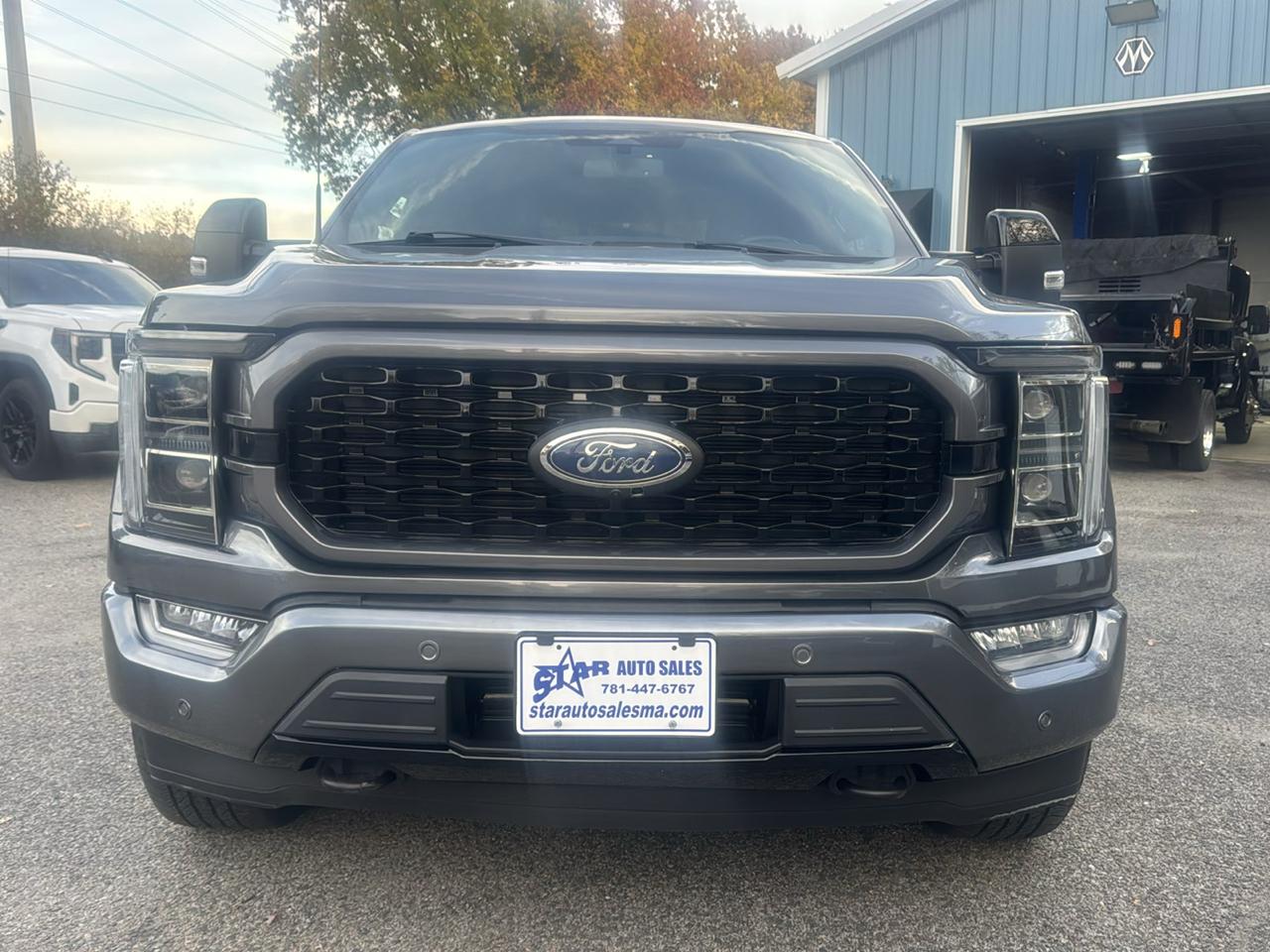 Ford F-150 4WD SuperCrew 145" Lariat 2023