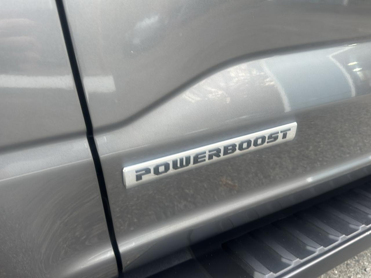 Ford F-150 4WD SuperCrew 145" Lariat 2023