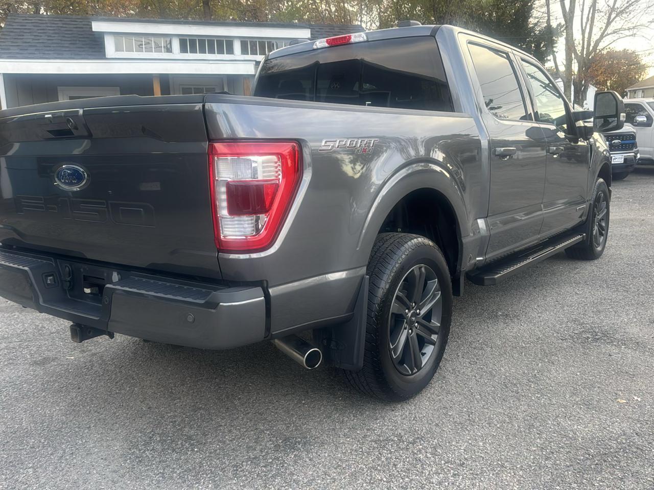 Ford F-150 4WD SuperCrew 145" Lariat 2023