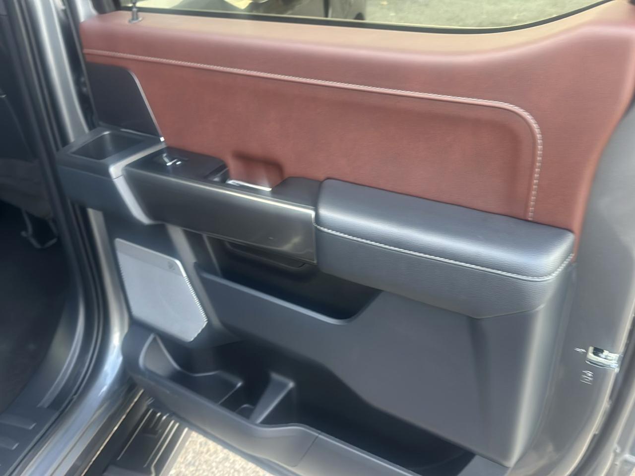 Ford F-150 4WD SuperCrew 145" Lariat 2023
