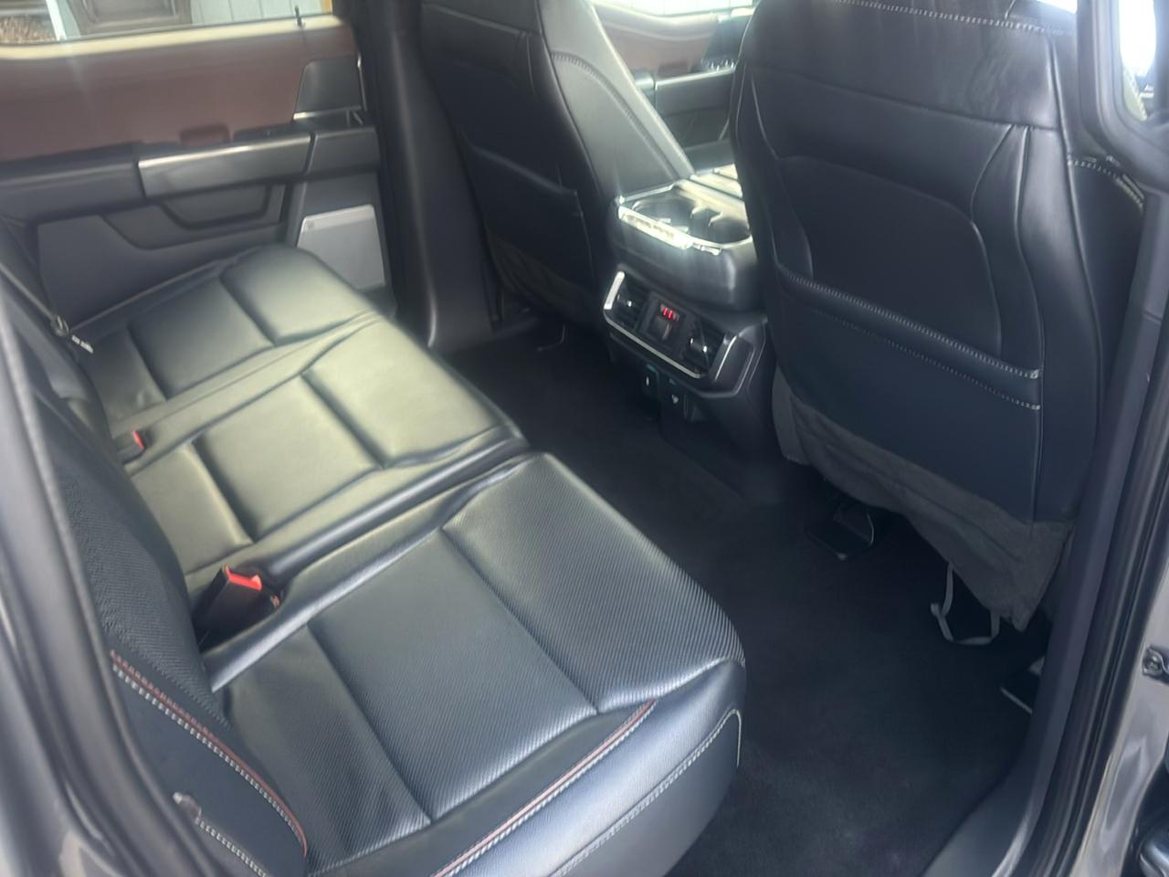 Ford F-150 4WD SuperCrew 145" Lariat 2023