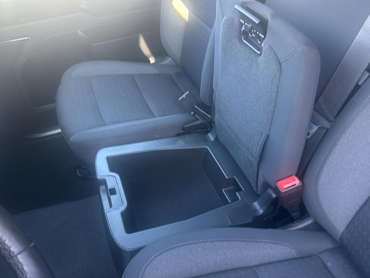 Chevrolet Silverado 1500 4WD Crew Cab 147" LT 2022