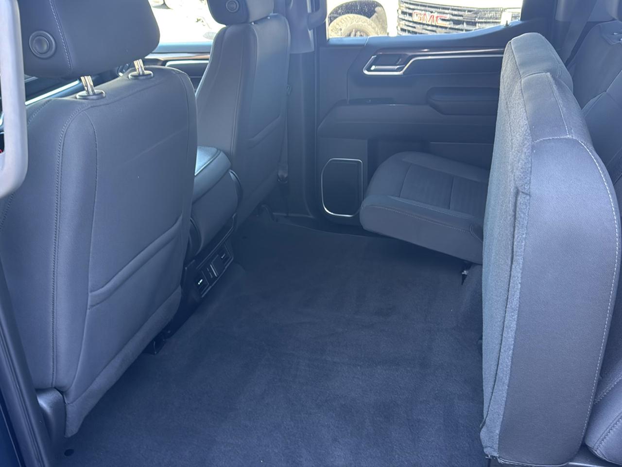 Chevrolet Silverado 1500 4WD Crew Cab 147" LT 2022