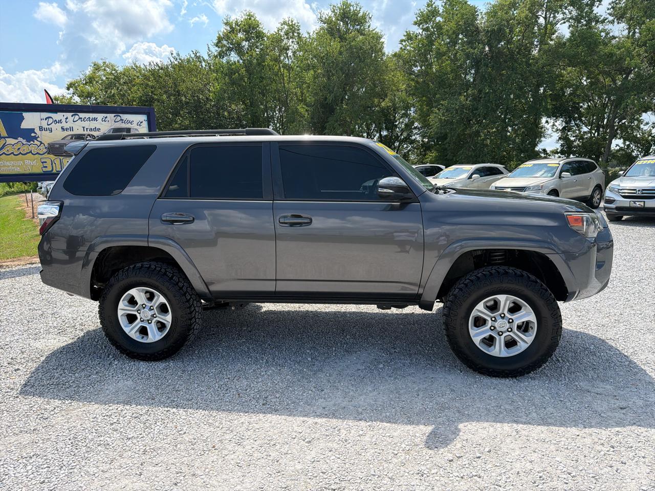 Toyota 4Runner SR5 2WD 2016