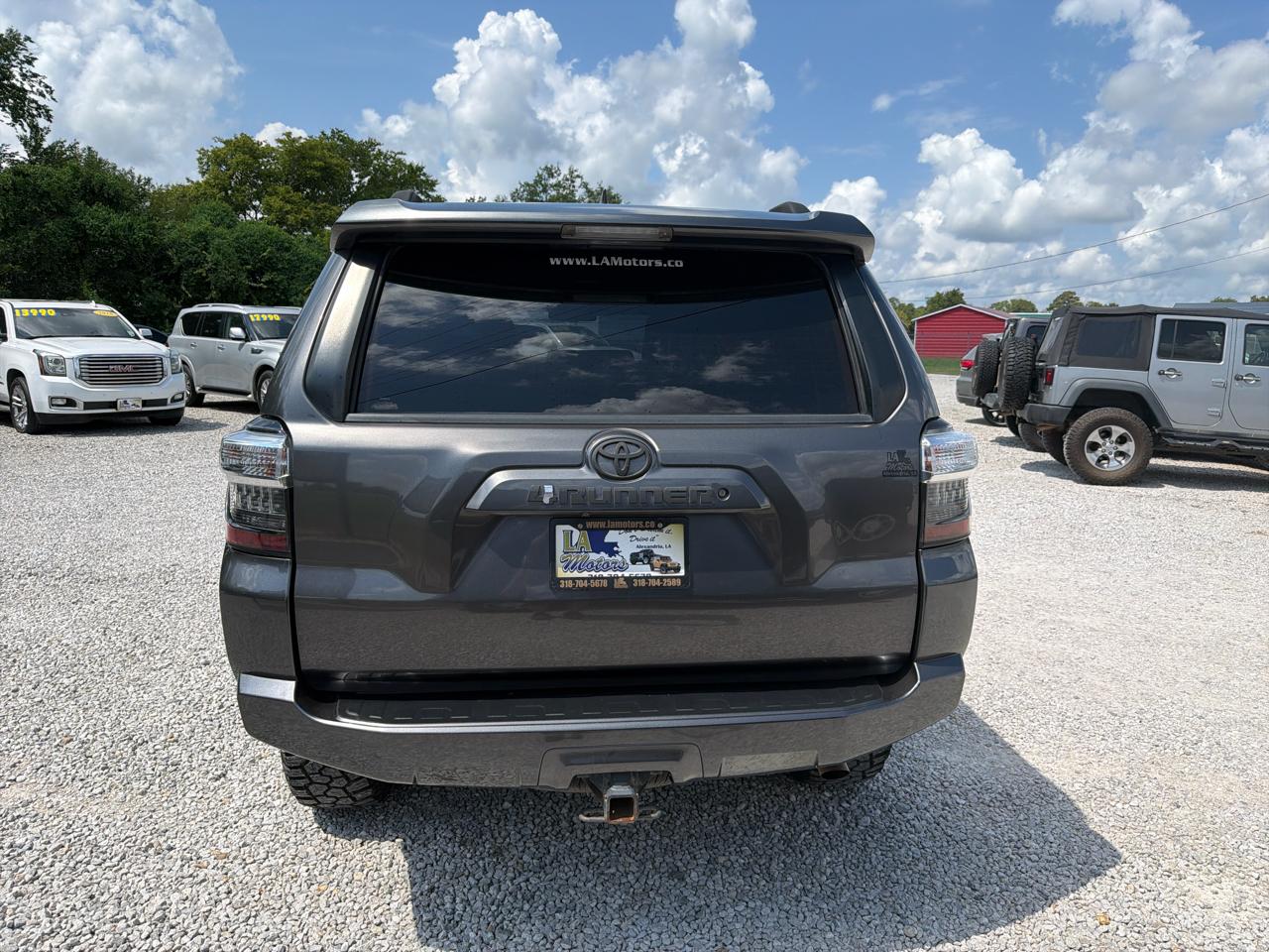 Toyota 4Runner SR5 2WD 2016