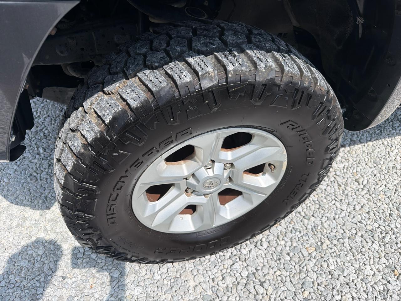 Toyota 4Runner SR5 2WD 2016