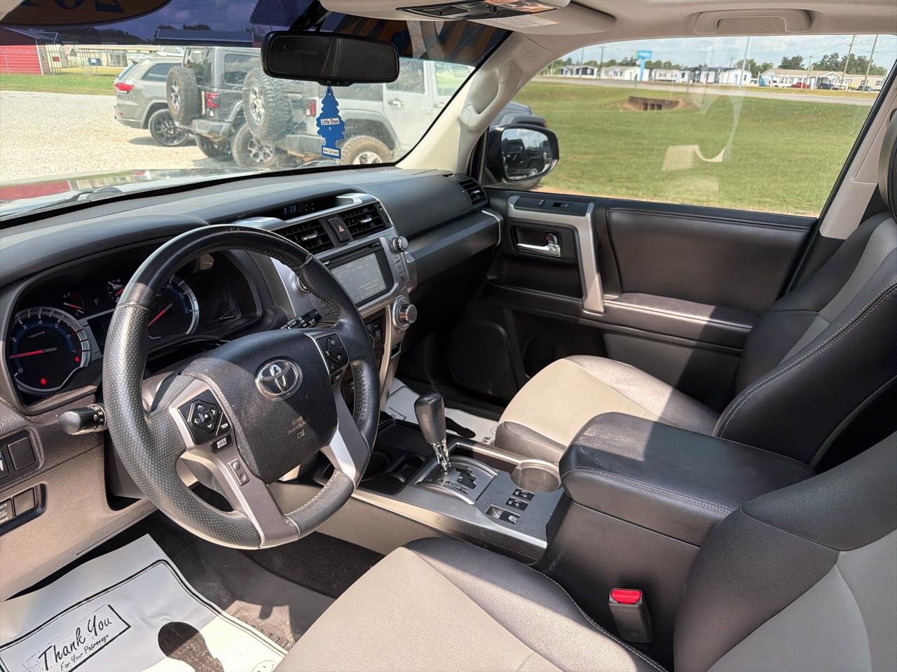 Toyota 4Runner SR5 2WD 2016