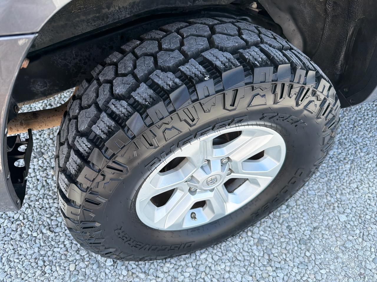 Toyota 4Runner SR5 2WD 2016