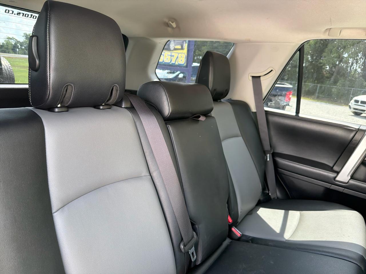 Toyota 4Runner SR5 2WD 2016
