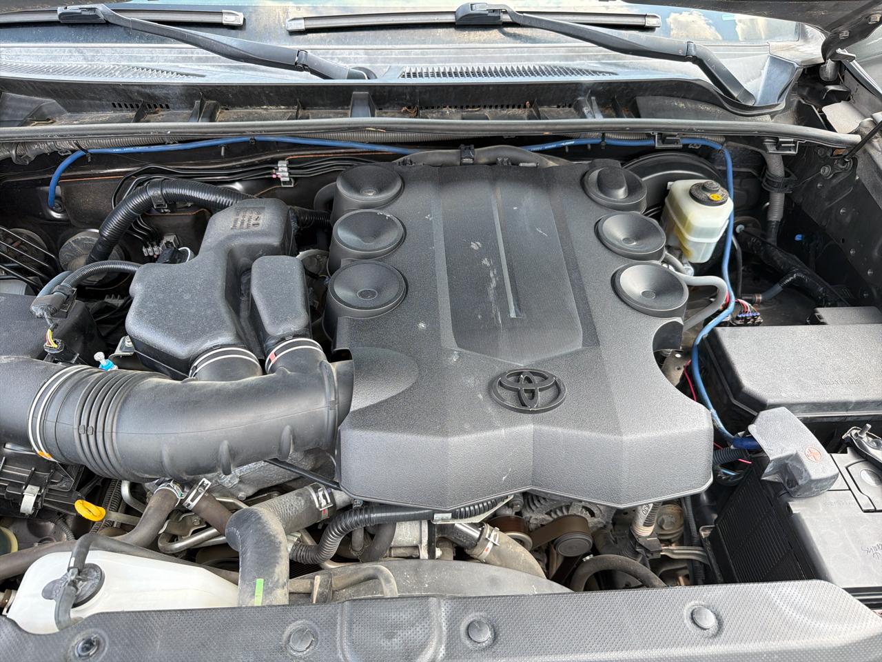 Toyota 4Runner SR5 2WD 2016