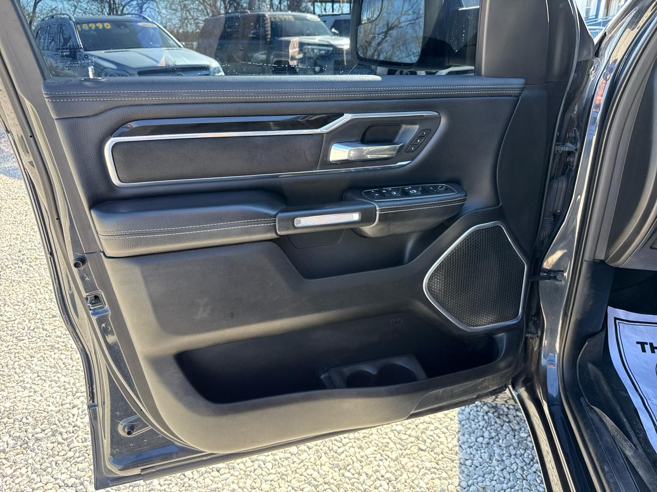 RAM 1500 Laramie Crew Cab SWB 2WD 2019