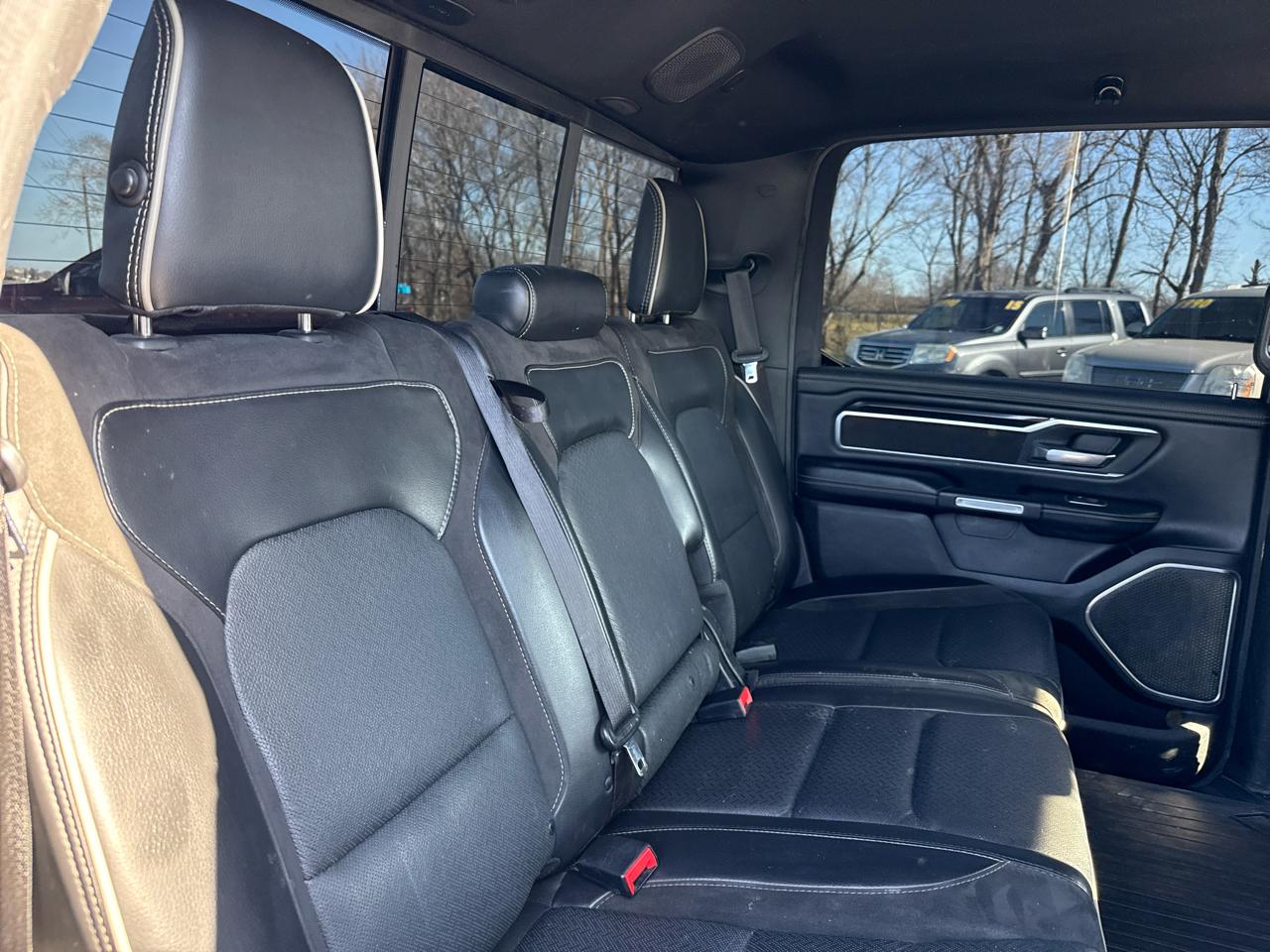 RAM 1500 Laramie Crew Cab SWB 2WD 2019