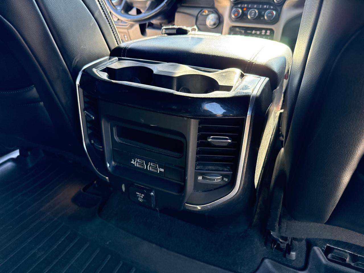 RAM 1500 Laramie Crew Cab SWB 2WD 2019