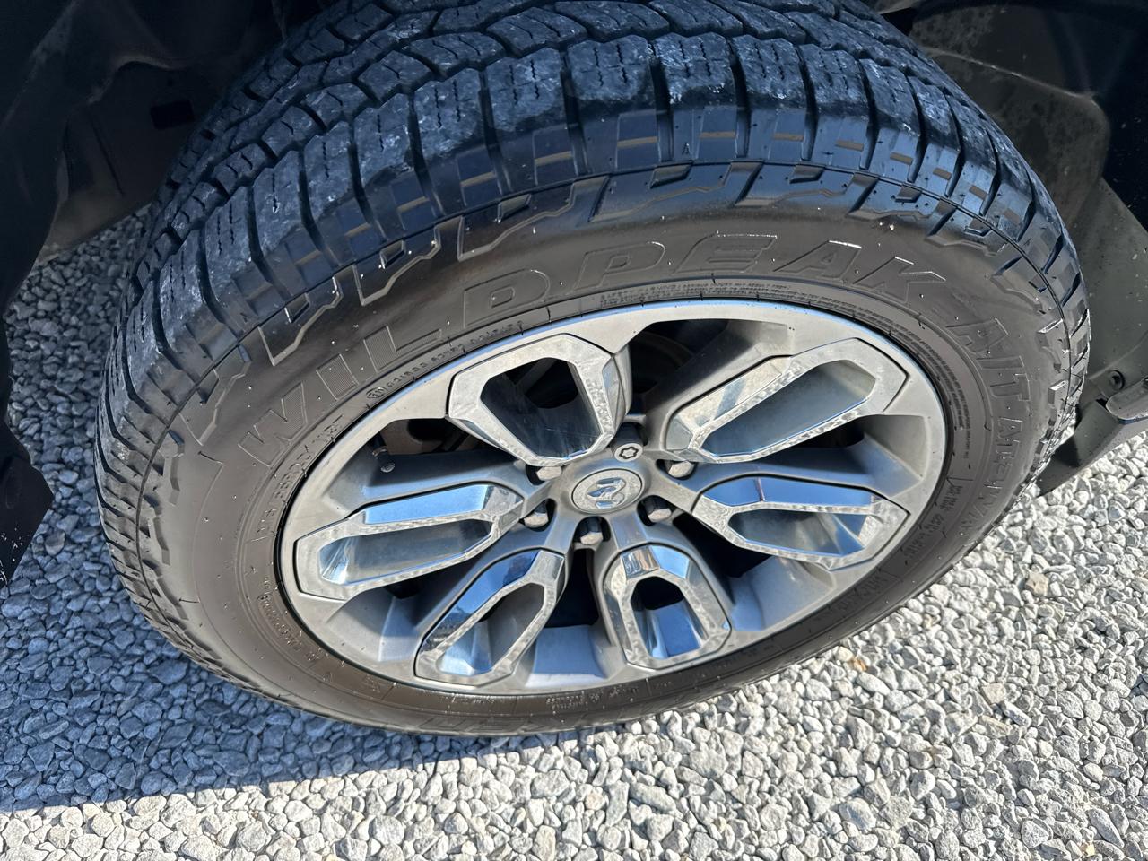 RAM 1500 Laramie Crew Cab SWB 2WD 2019