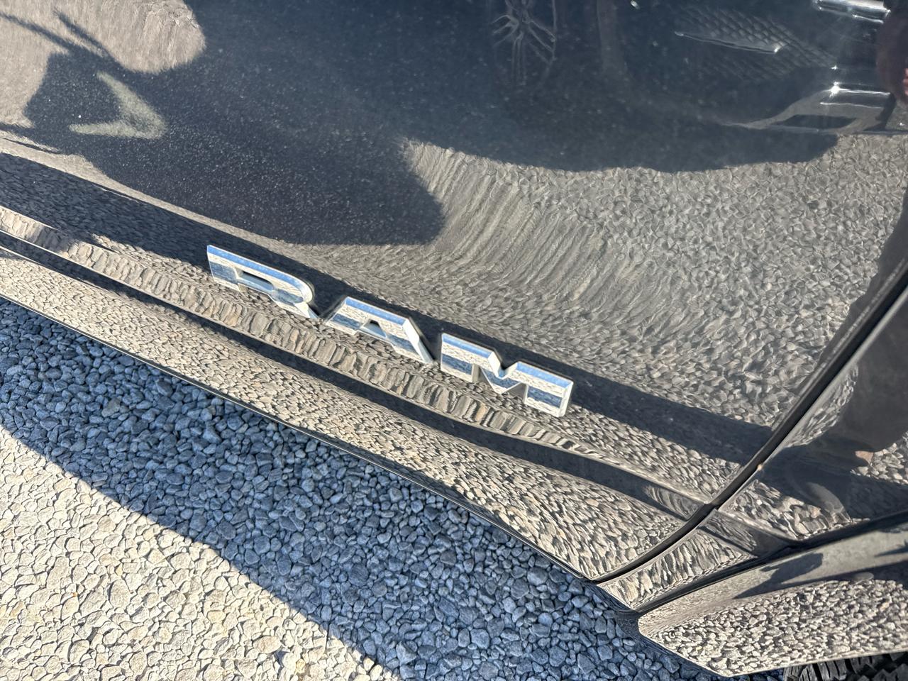 RAM 1500 Laramie Crew Cab SWB 2WD 2019