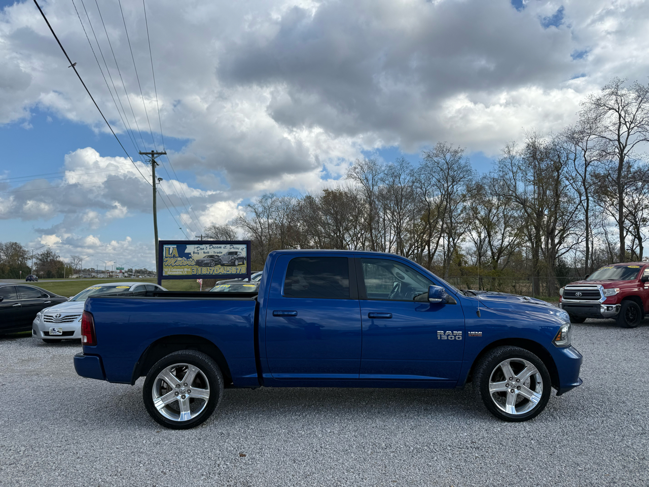 RAM 1500 2WD Crew Cab 140.5" Sport 2017