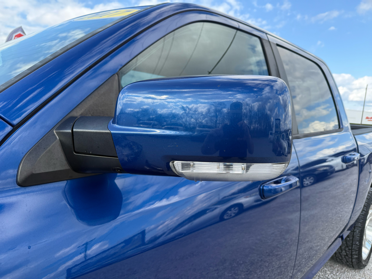 RAM 1500 2WD Crew Cab 140.5" Sport 2017