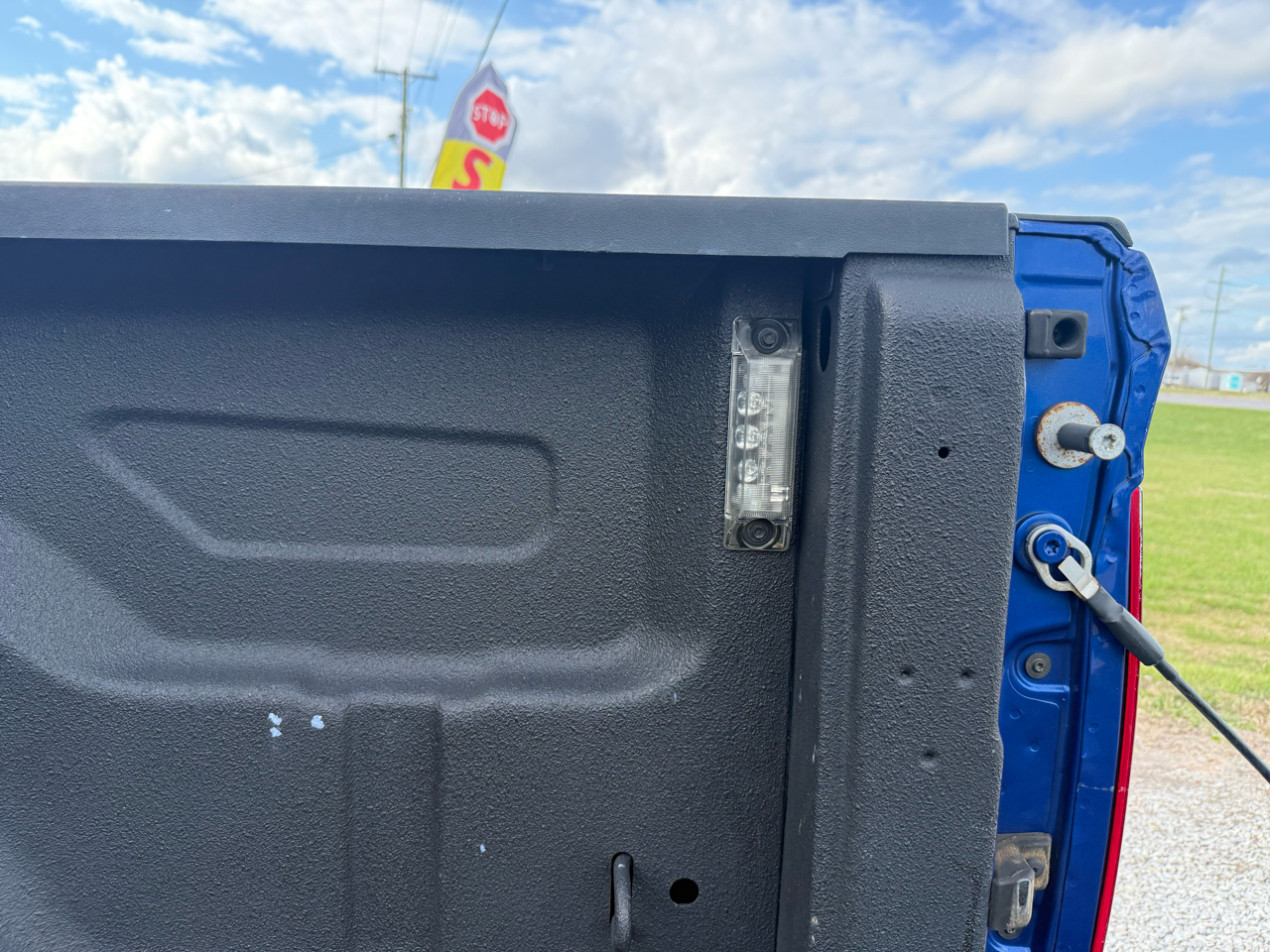 RAM 1500 2WD Crew Cab 140.5" Sport 2017