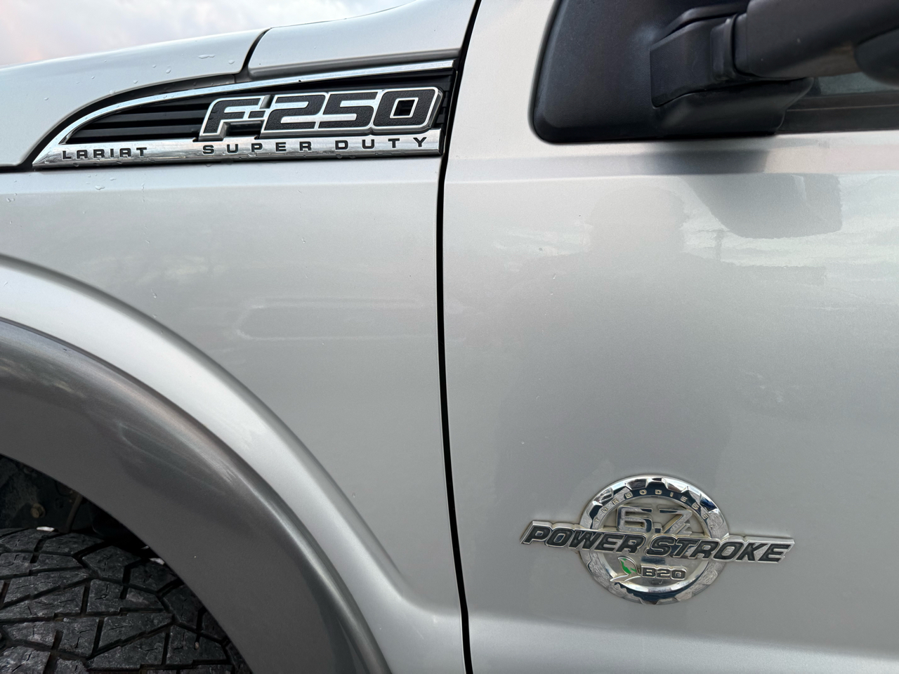 Ford F-250 SD Lariat Crew Cab Long Bed 4WD 2012