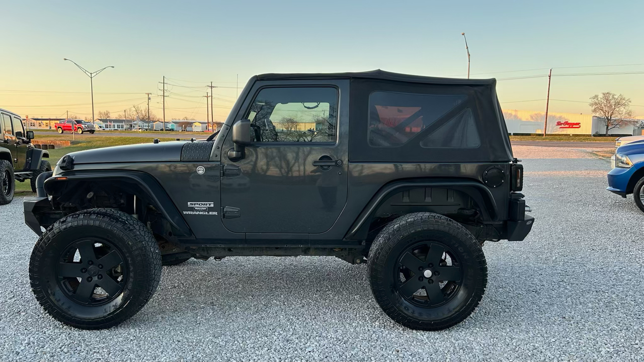 Jeep Wrangler Sport 4WD 2010