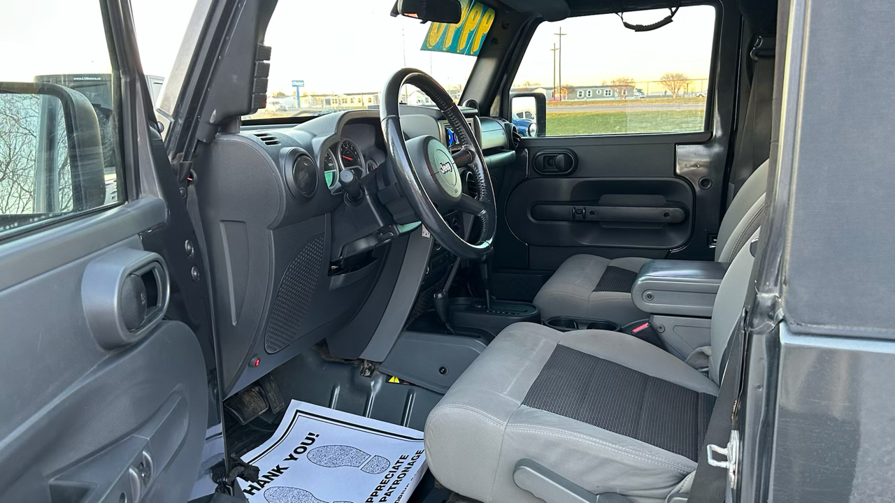 Jeep Wrangler Sport 4WD 2010