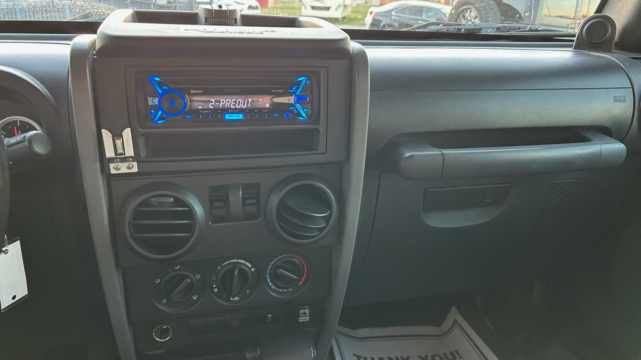 Jeep Wrangler Sport 4WD 2010