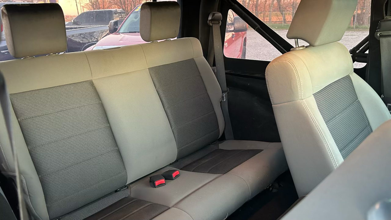 Jeep Wrangler Sport 4WD 2010