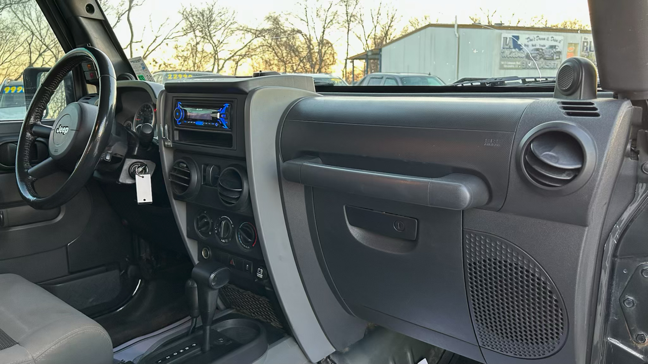 Jeep Wrangler Sport 4WD 2010