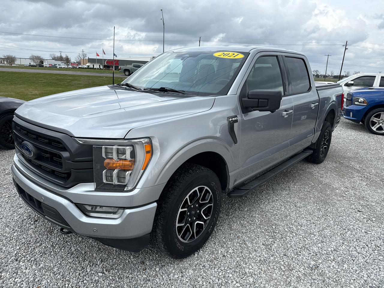 Ford F-150 SuperCrew 139" XLT 4WD 2021