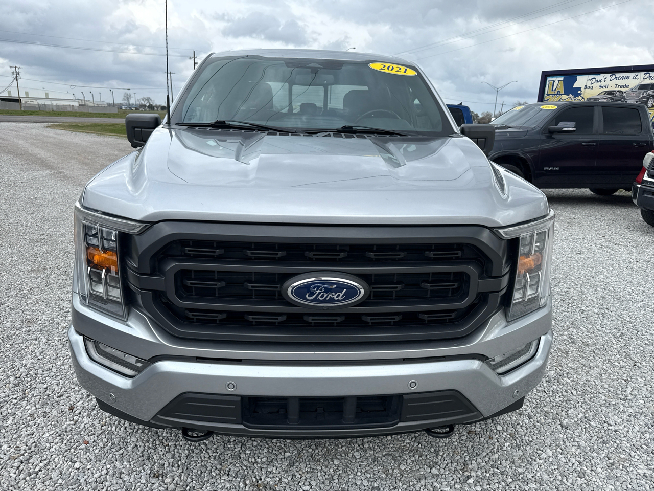 Ford F-150 SuperCrew 139" XLT 4WD 2021