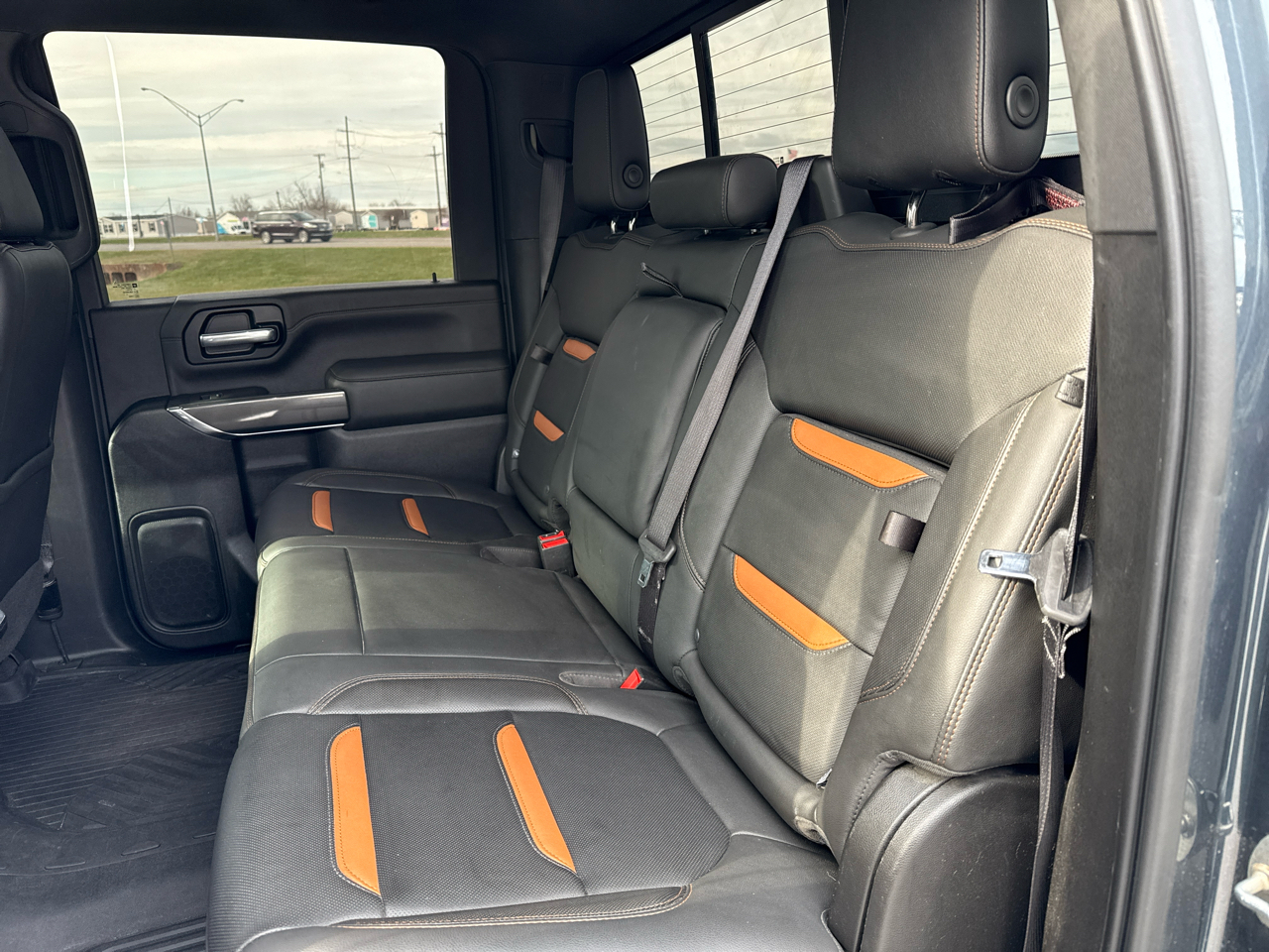 GMC Sierra 2500HD AT4 Crew Cab Long Box 4WD 2020