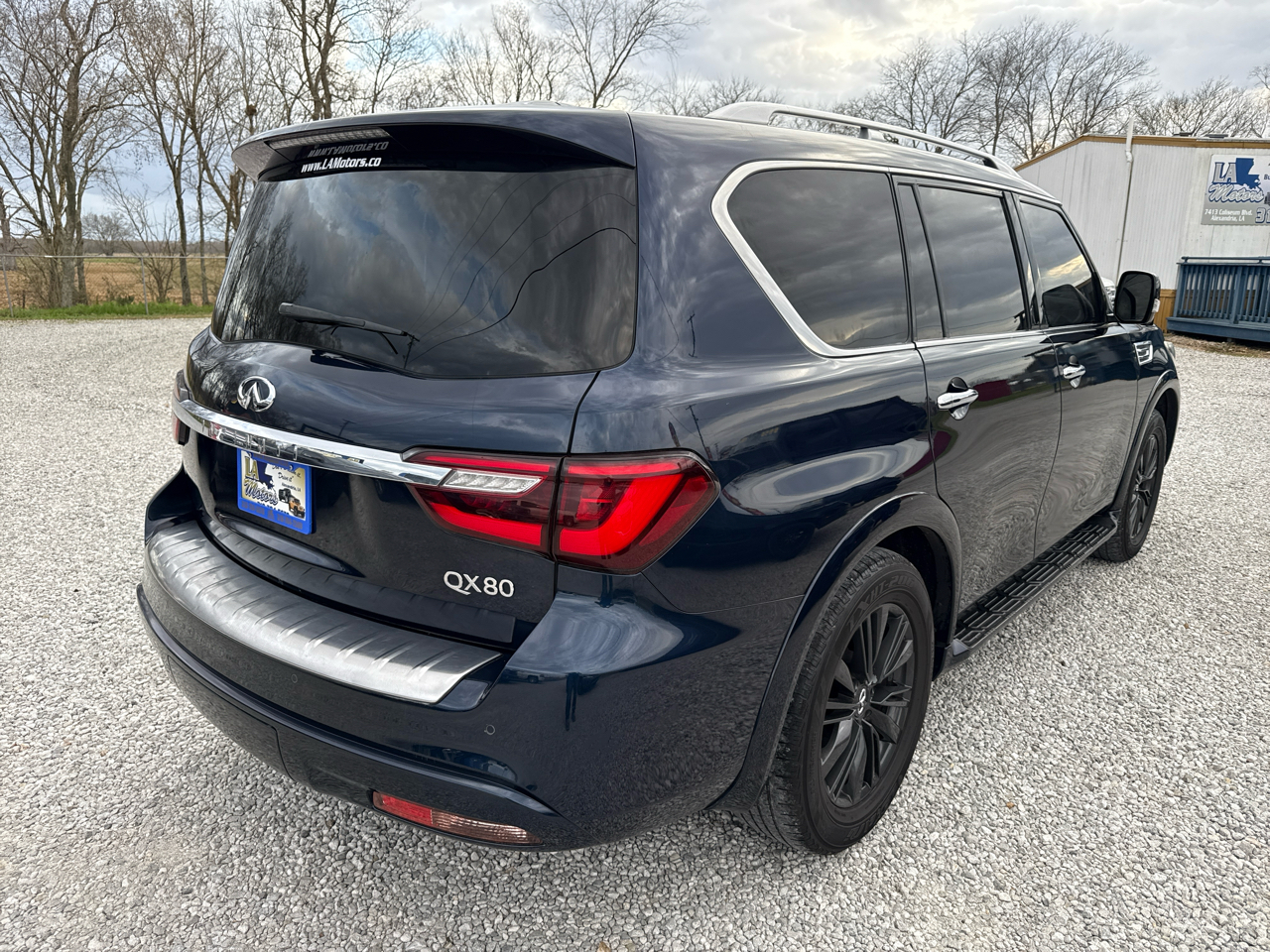Infiniti QX80 LUXE 2019