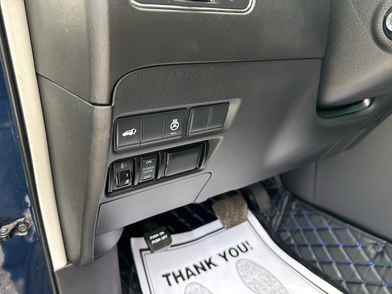 Infiniti QX80 LUXE 2019