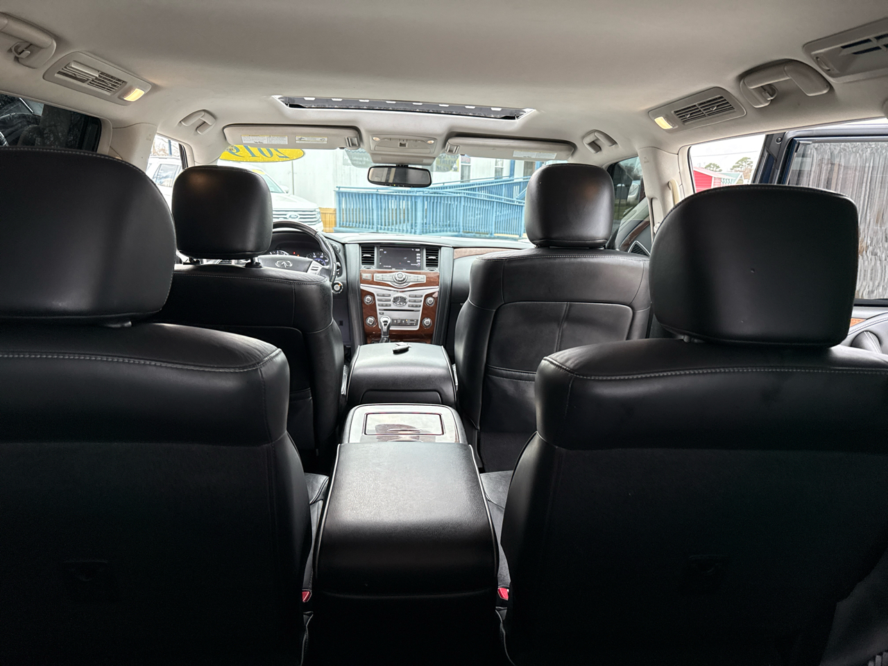 Infiniti QX80 LUXE 2019