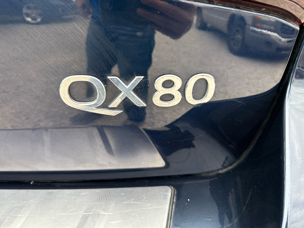 Infiniti QX80 LUXE 2019