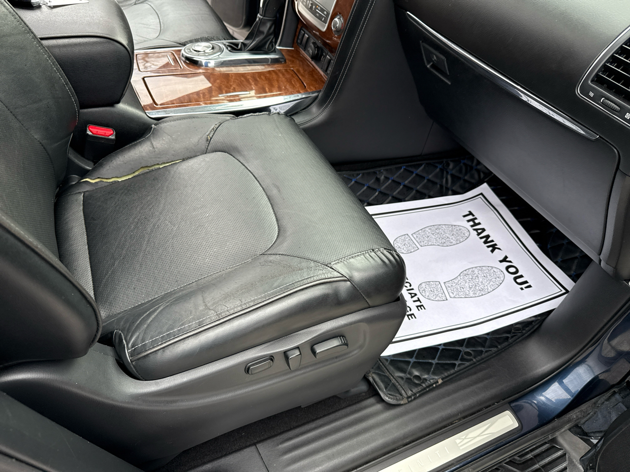 Infiniti QX80 LUXE 2019