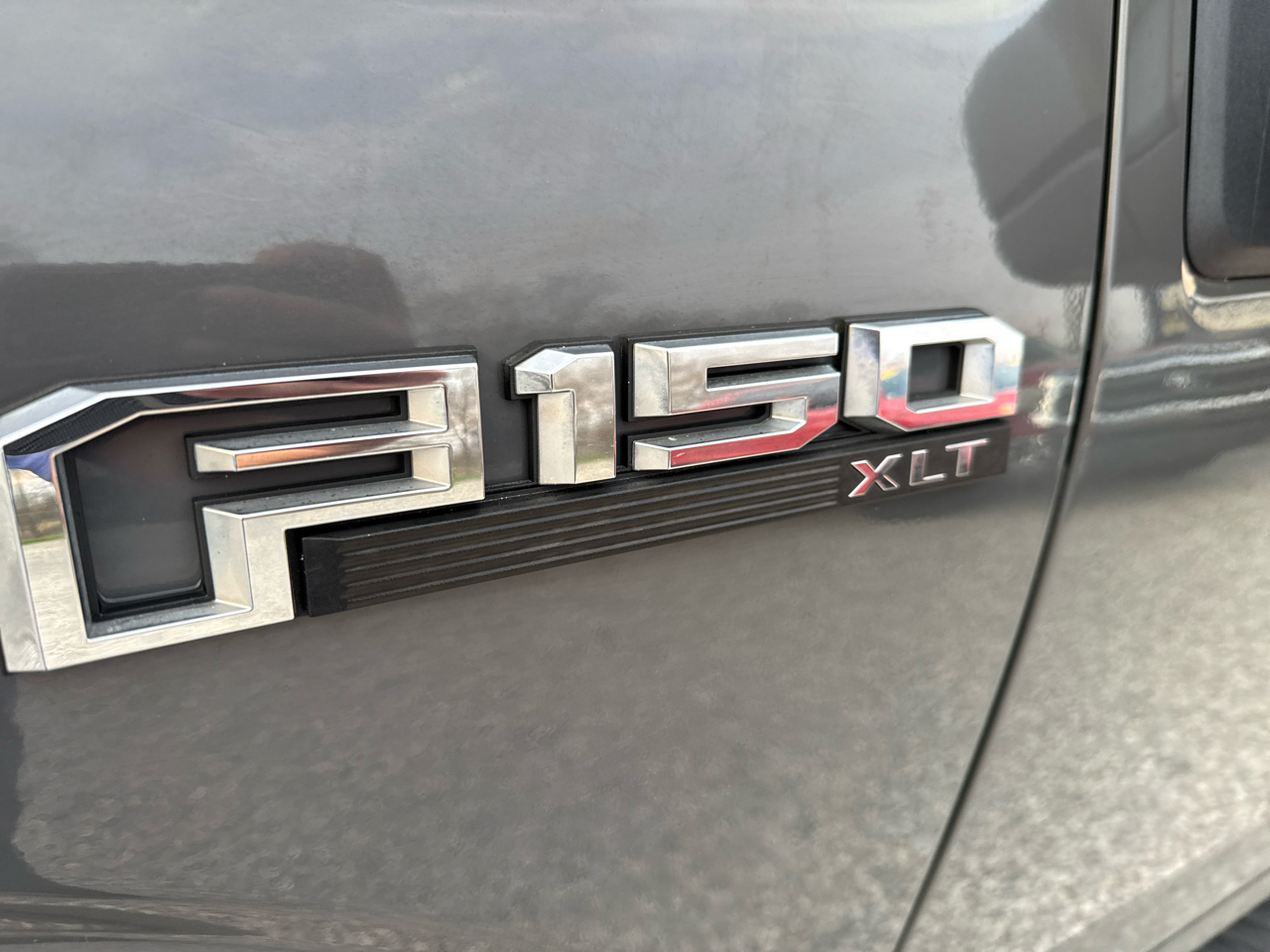 Ford F-150 4WD SuperCrew 145" XLT 2018