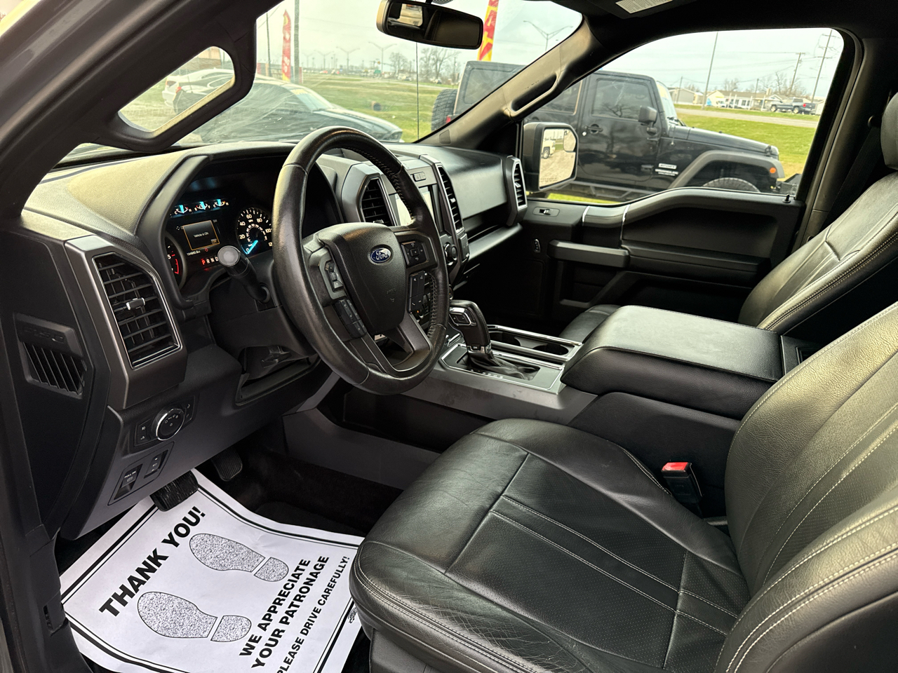 Ford F-150 4WD SuperCrew 145" XLT 2018