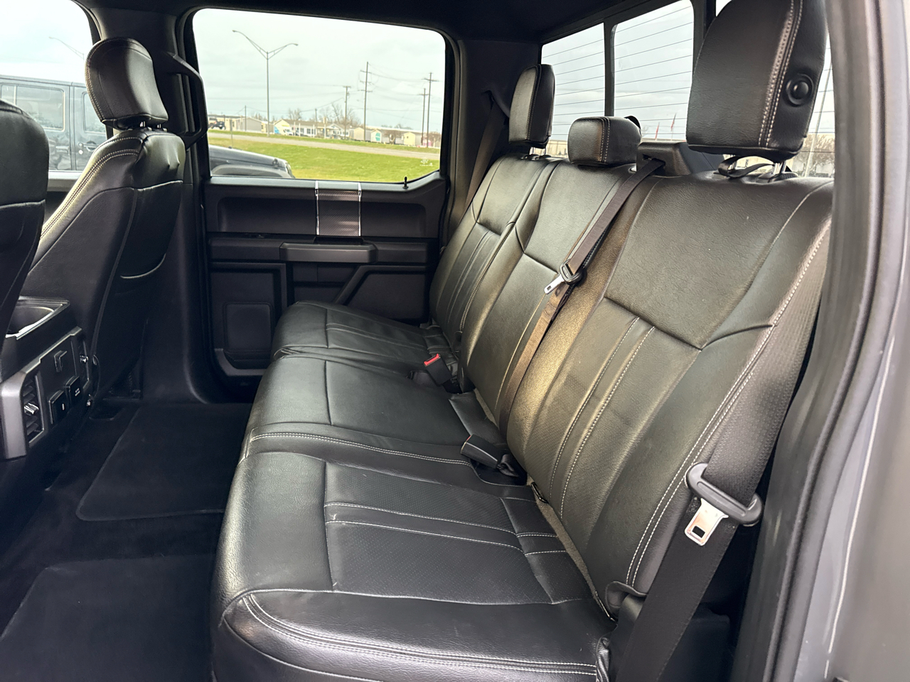 Ford F-150 4WD SuperCrew 145" XLT 2018