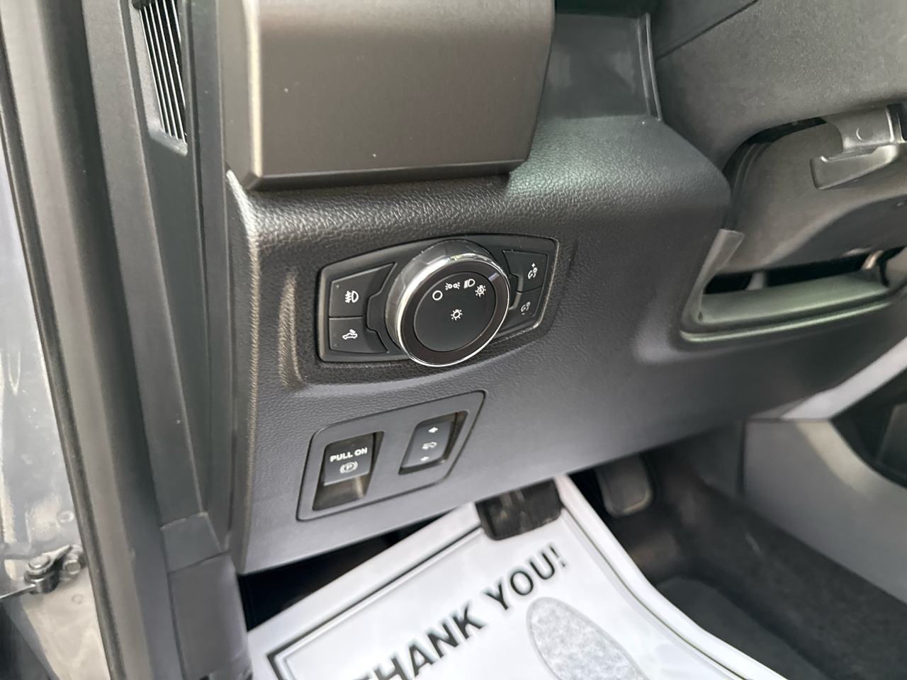 Ford F-150 4WD SuperCrew 145" XLT 2018